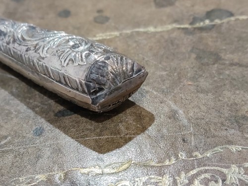 Lot 129 - A George III serpentine-fronted knife box with...
