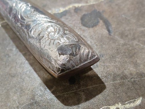 Lot 129 - A George III serpentine-fronted knife box with...