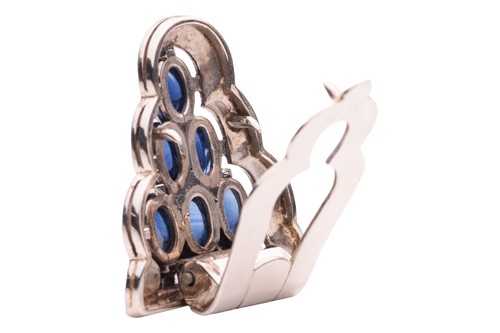 Lot 145 - A single dress clip, set with six oval...