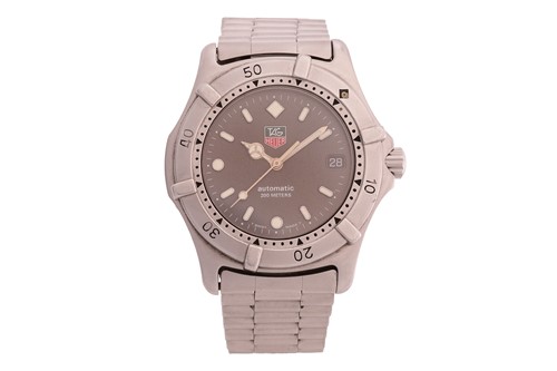 Lot 264 - A TAG Heuer Professional 2000 Series Gentleman'...