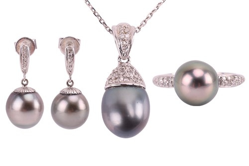 Lot 111 - A Tahitian pearl demi-parure, comprising of a...