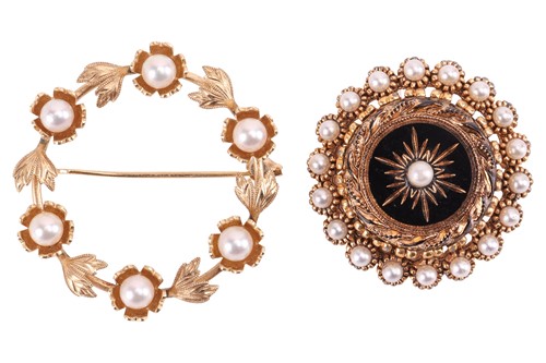 Lot 100 - Two pearl brooches; the first wreath composed...