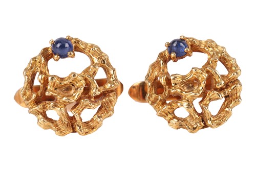 Lot 117 - A pair of cufflinks, of organic openwork...
