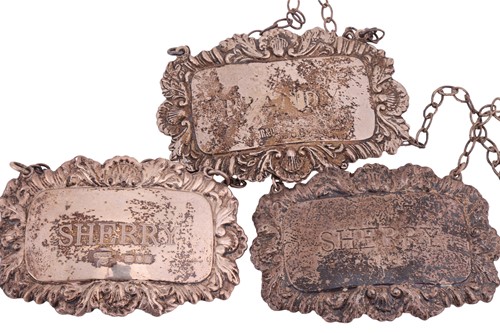 Lot 156 - A group of mixed silver flatware, comprising a...