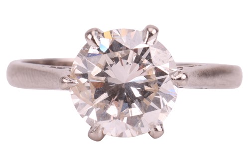 Lot 92 - A diamond solitaire ring, featuring a round...