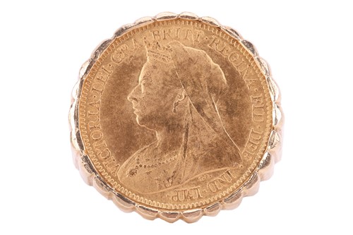 Lot 33 - A Victorian half sovereign tartelette ring,...