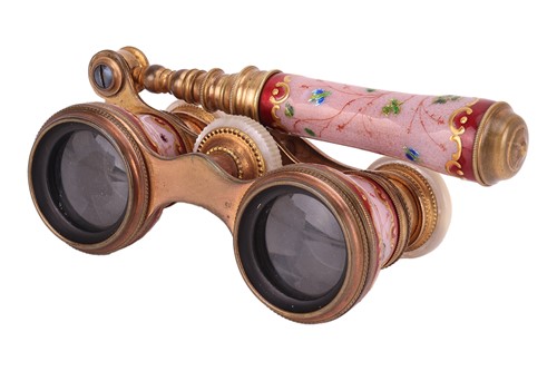 Lot 114 - A pair of 20th century opera glasses, with...