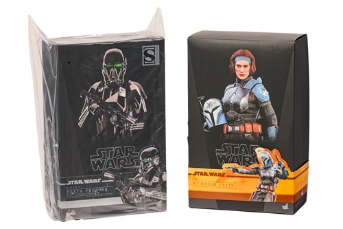 Lot 33 - A Star Wars Hot Toys Death Trooper Black...