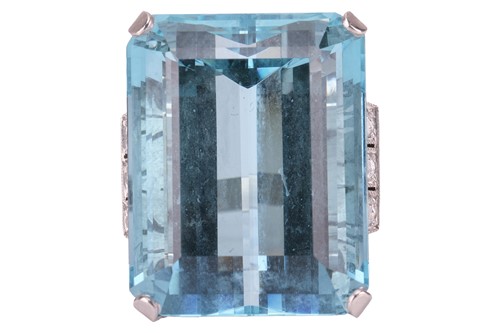 Lot 180 - An aquamarine and diamond dress ring,...