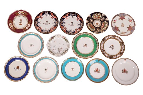 Lot 173 - A good collection of porcelain and china...