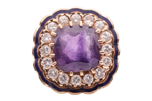 Lot 175 - An amethyst and diamond cluster ring in 14ct...