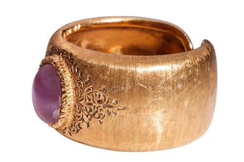 Lot 228 - Buccellati - a star ruby dress ring, circa...