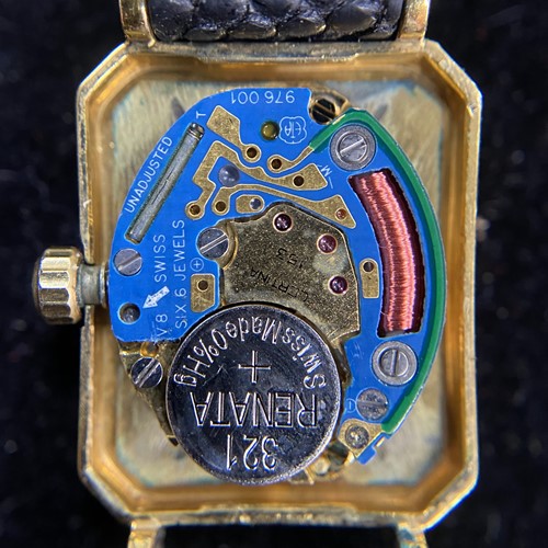 Lot 130 - A pair of watches, including a 9ct gold...