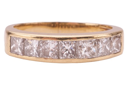 Lot 195 - A seven stone princess-cut diamond ring,...