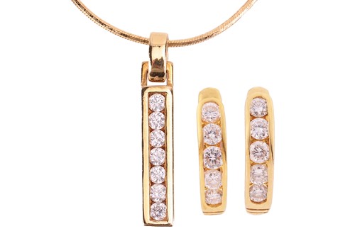 Lot 99 - A diamond-set pendant on chain and a matching...