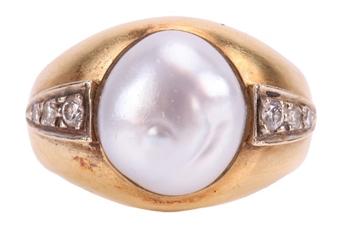 Lot 44 - A blister pearl and diamond dress ring,...