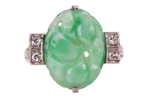 Lot 117 - An Art Deco-style jade and diamond dress ring,...