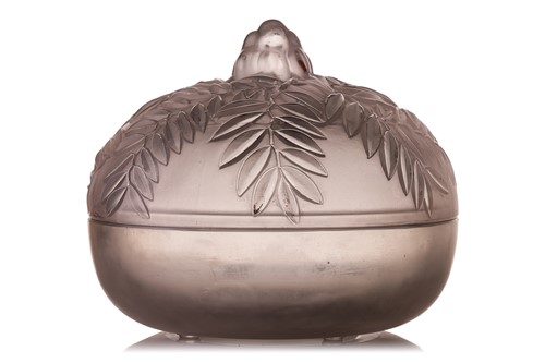Lot 204 - Rene Lalique (French 1860-1945), a Valluris...