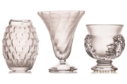 Lot 215 - A Lalique 'Figuera' frosted glass vase,...