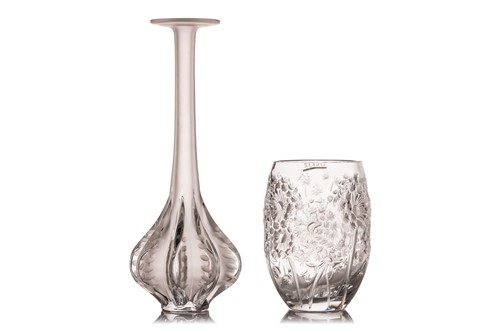 Lot 204 - A large Lalique clear and frosted glass vase,...