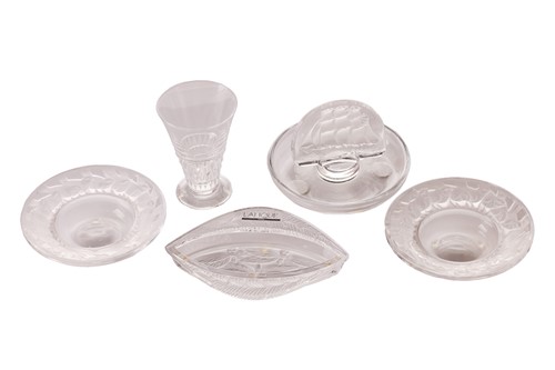 Lot 237 - A pair of Lalique 'Irene' pin dishes, 3 cm...
