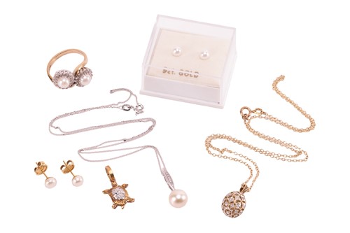 Lot 53 - A collection of pearl-set jewellery items;...
