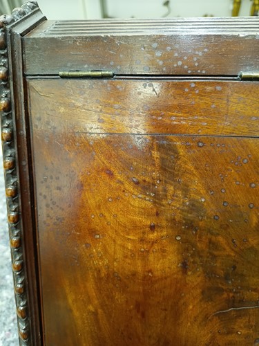 Lot 103 - Attributed to William Vile & John Cobb: an...