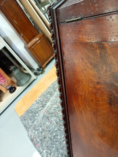 Lot 103 - Attributed to William Vile & John Cobb: an...