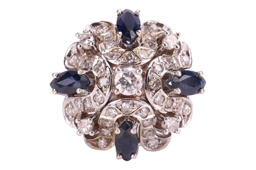Lot 43 - A diamond and sapphire cluster ring,...