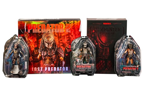 Lot 55 - Hot Toys Predator 2 City Hunter Predator 1:6...