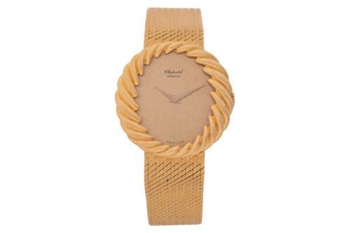 Lot 294 - Chopard An ‘18K’ Wristwatch Reference: 4014.1...