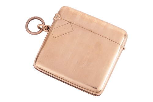 Lot 305 - A vesta case in 9ct gold, of square form,...