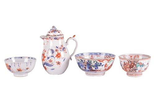 Lot 41 - A Chinese Qianlong "Imari" porcelain baluster...