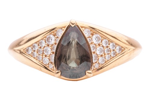 Lot 206 - A colour-change garnet and diamond dress ring...