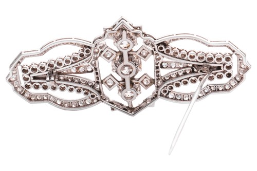 Lot 223 - An early 20th century diamond-set brooch; set...
