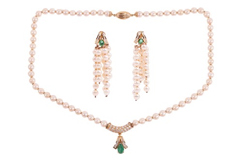 Lot 165 - A cultured pearl and imitation pearl necklace...