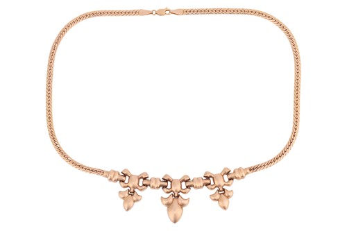 Lot 190 - A 9ct gold necklace, featuring a central...