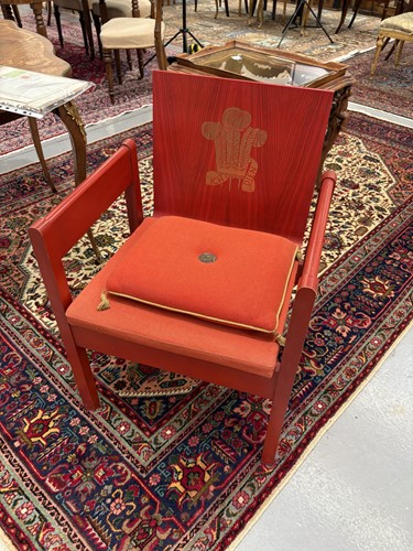 Lot 82 - A 1969 Prince of Wales Investiture chair with...