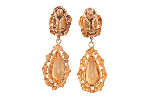 Lot 226 - An early to mid 19th Century citrine parure,...