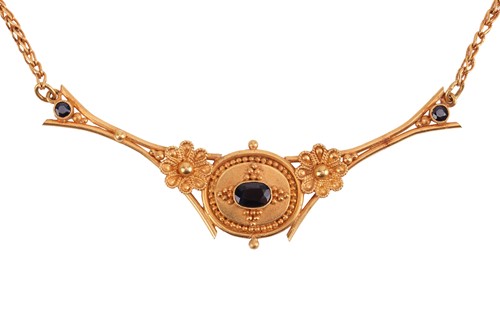 Lot 41 - An Etruscan Revival-style necklace set with...