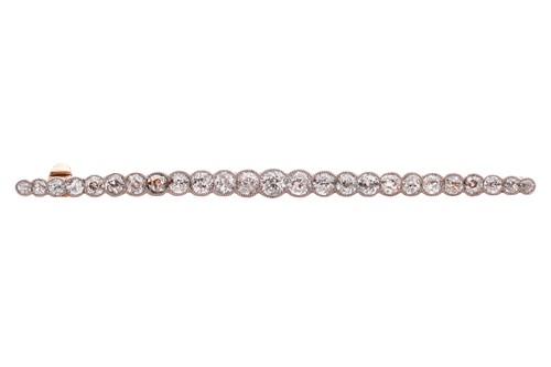 Lot 71 - An early 20th Century old-cut diamond bar...