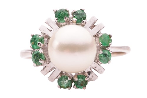 Lot 67 - A cultured pearl and emerald dress ring,...