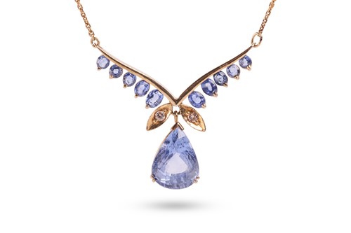Lot 122 - A sapphire necklace of chevron form,...