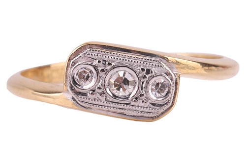 Lot 140 - A three-stone diamond ring, comprising three...