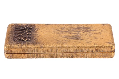 Lot 316 - Stuart Devlin: a silver gilt box of...