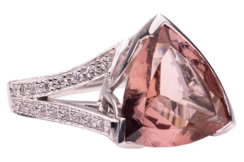 Lot 109 - Boodles - a morganite and diamond cocktail...