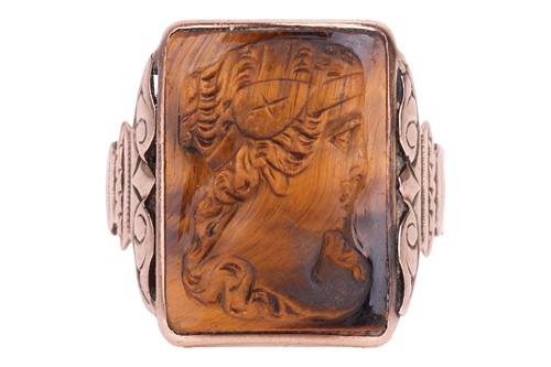 Lot 122 - A tiger's eye cameo ring, the rectangular...