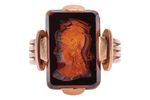 Lot 190 - An obsidian intaglio ring, the rectangular...