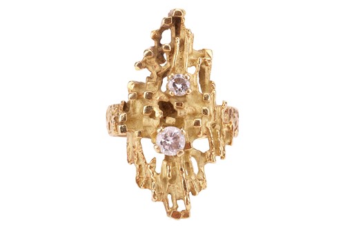 Lot 215 - A Modernist diamond-set ring, comprising a...