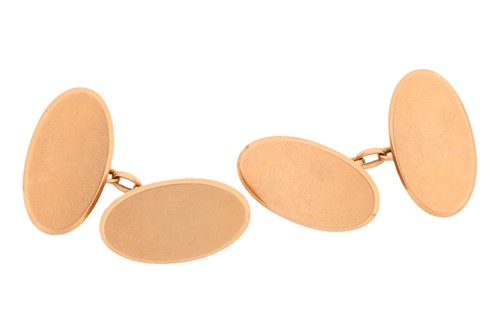 Lot 208 - A pair of cufflinks in 18ct yellow gold,...